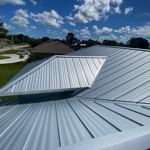 Standing Seam 2 - Canaima